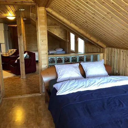 Hamina Lakehouse *